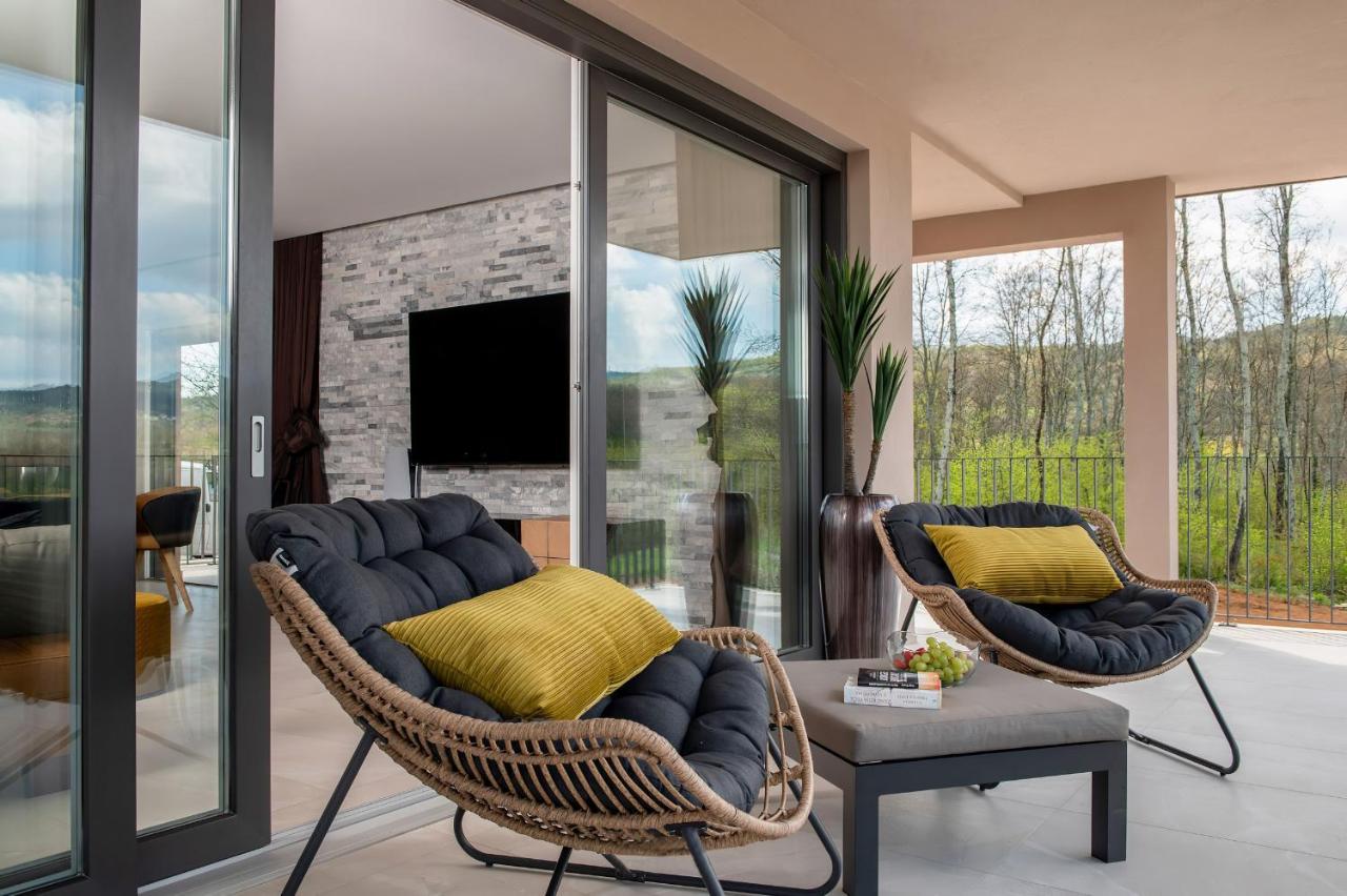 Luxury Villa Santa Cruz With Xl Pool And Jacuzzi Potpican Экстерьер фото